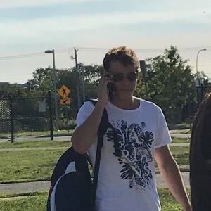 Meet your Posher, Terran