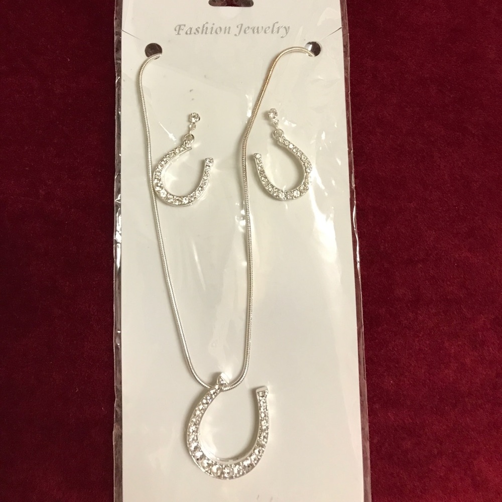 Earrings and necklace set