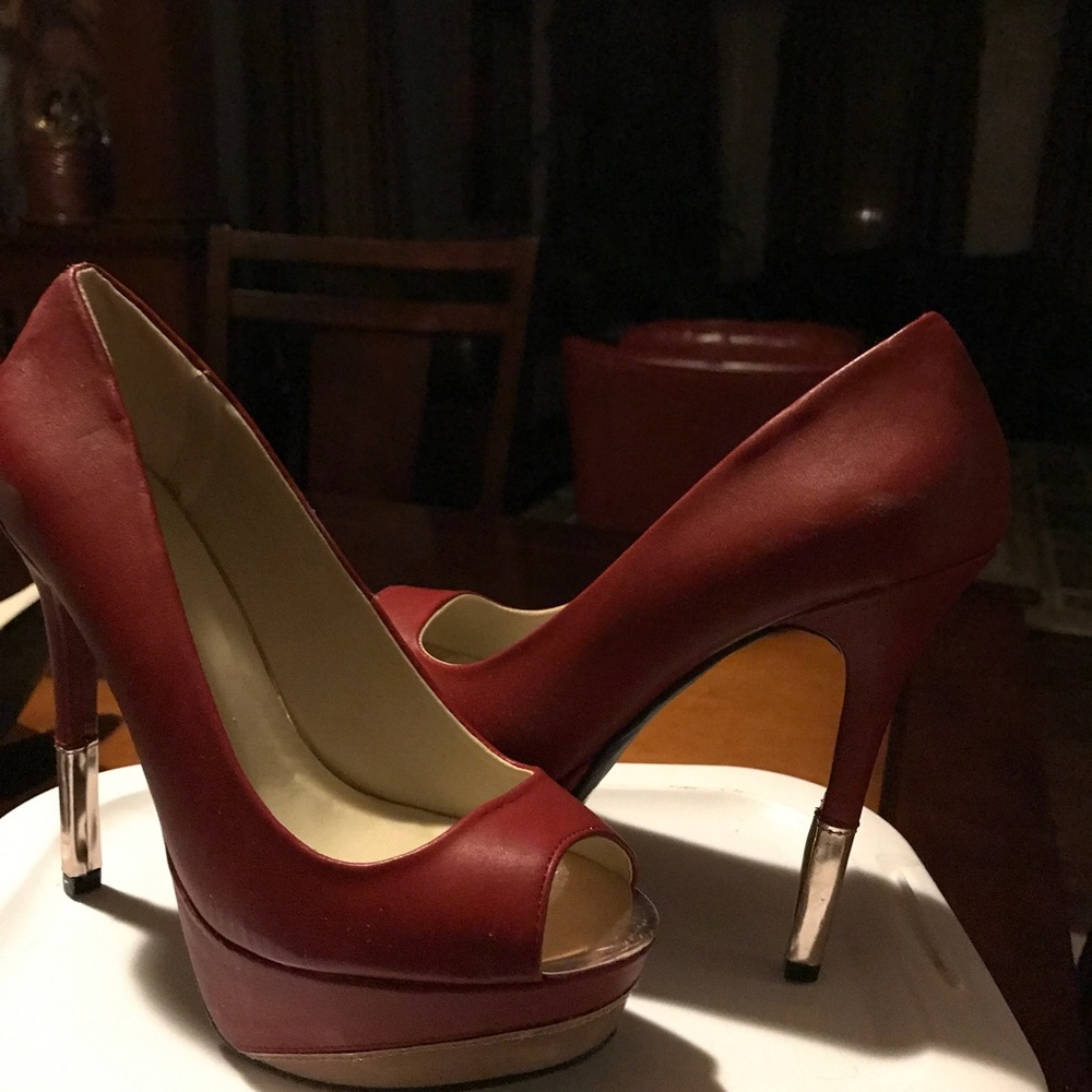 Burgundy & Gold High Heel
