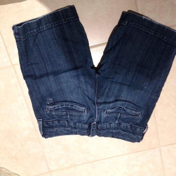 Jean... - Picture 2 of 2