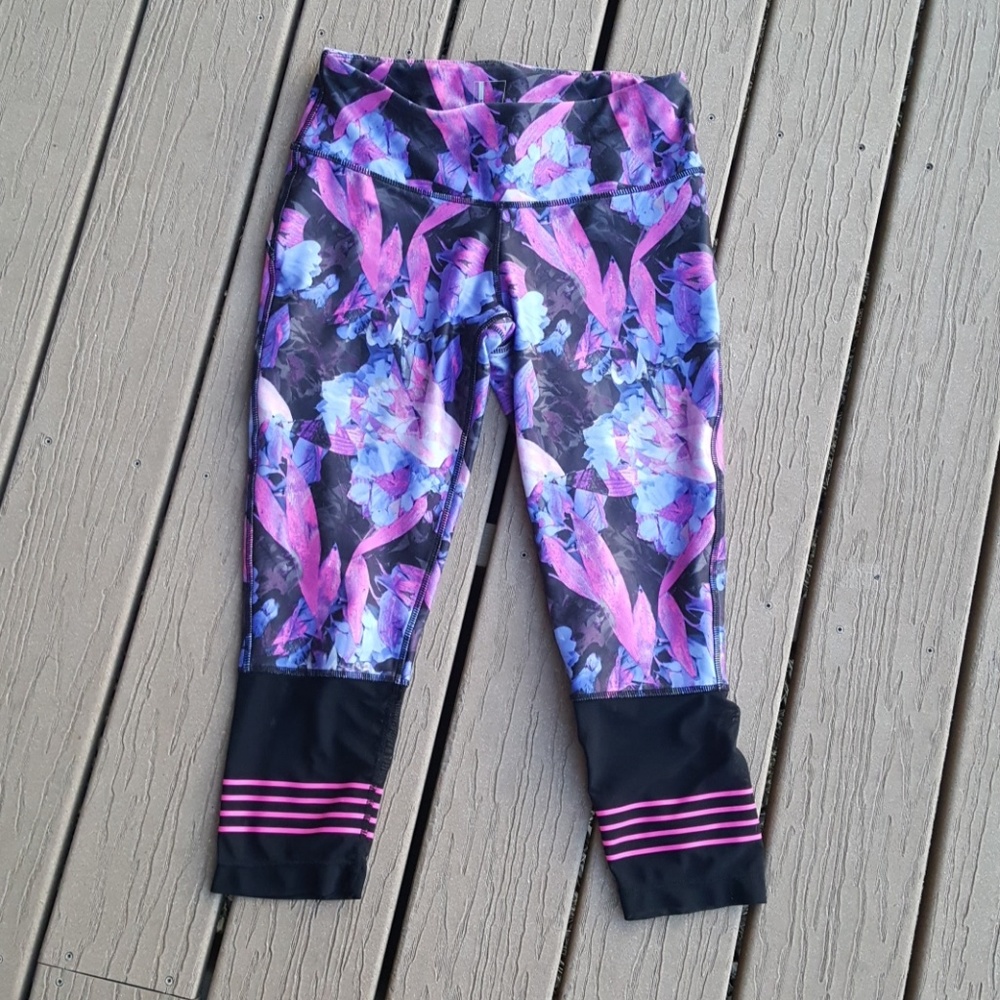 Mondetta cropped yoga pants