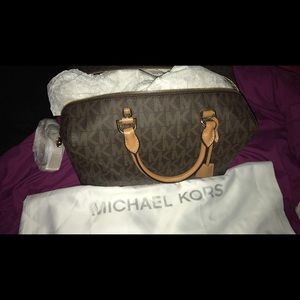 Michael Kors Kirby Large Satchel🔥