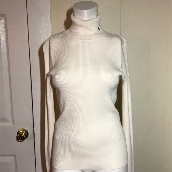 Lauren Ralph Lauren Sweaters - Lauren ralph lauren cream turtle neck size medium