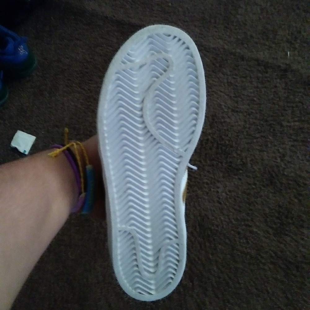 Shoes - Picture 2 of 2
