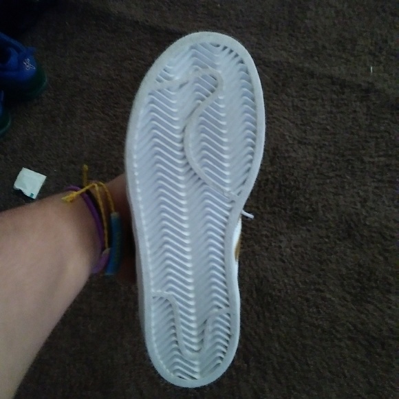 Shoes - Picture 2 of 2