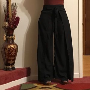 NWT Fashion Web Culottes Style Pants