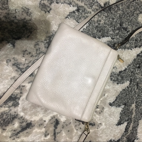 AUTHENTIC MICHAEL KORS TAN CROSSBODY BAG 👜 - Picture 4 of 4