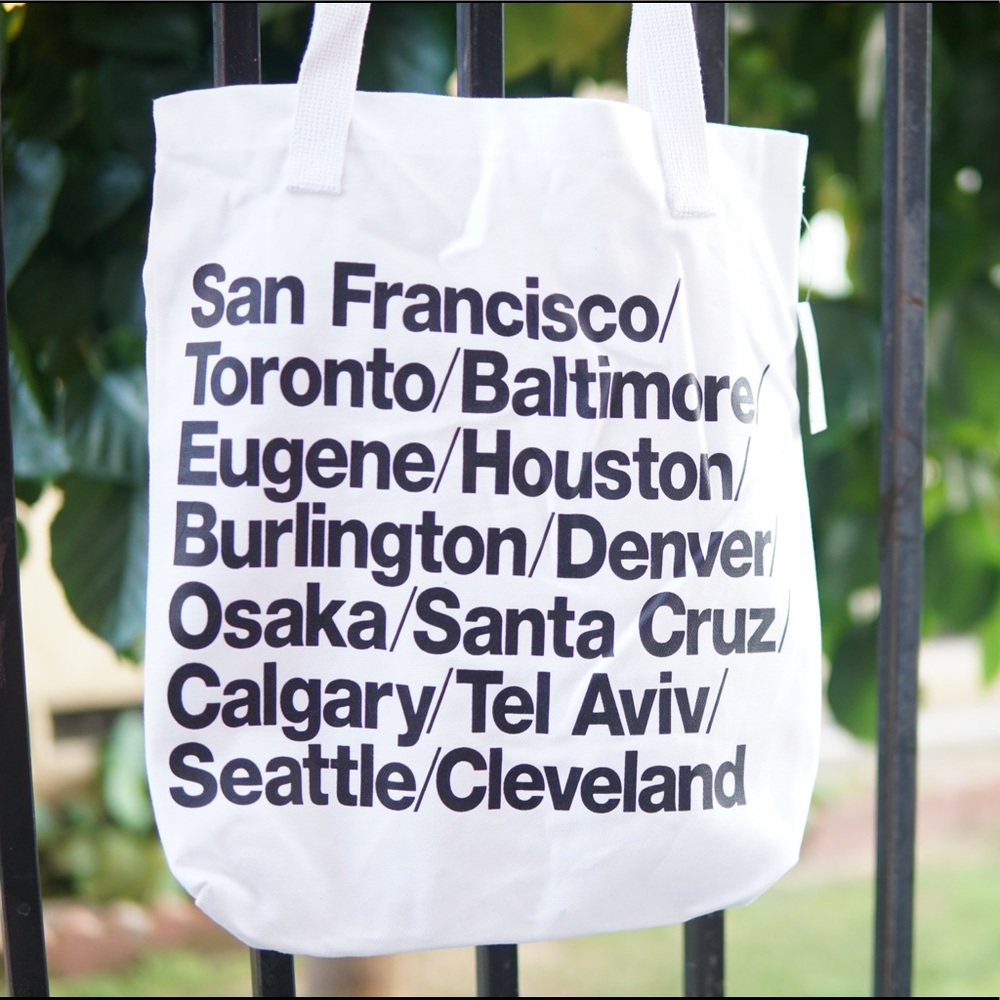 AMERICAN APPAREL Printed Cities Tote White/Black
