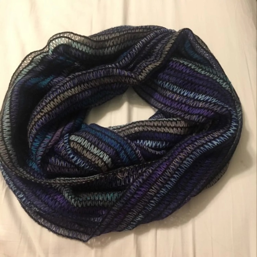 Infinity Scarf.