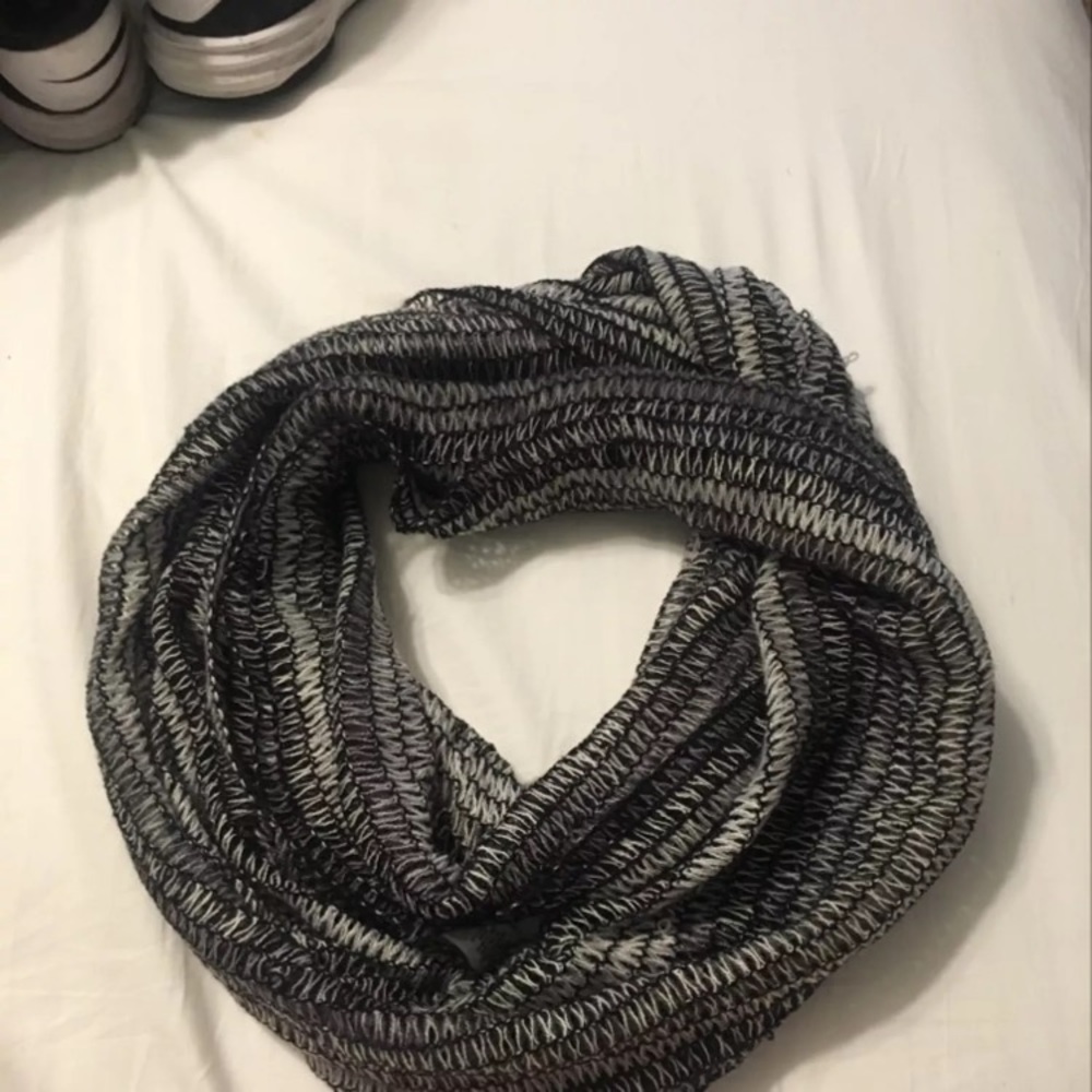 Infinity Scarf.