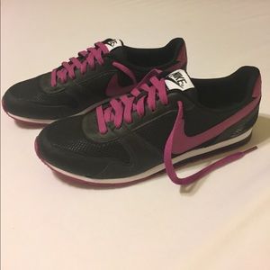 Nike Women's Eclipse II