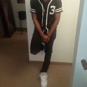 Meet your Posher, Devonte