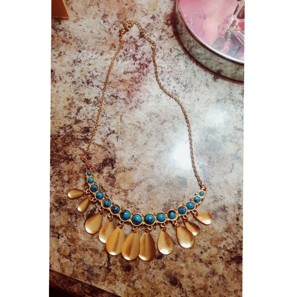 Dainty necklace