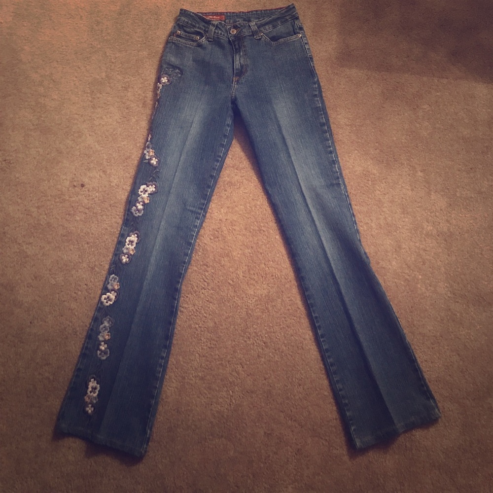 Flower Embroidered Jeans