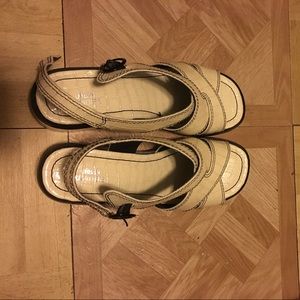 Urban outfitters sandals