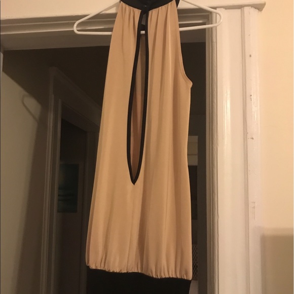 Brown and black graphic open back dress - Picture 2 of 3