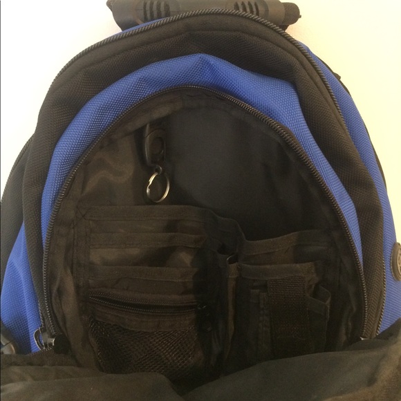 Backpack - Picture 2 of 6