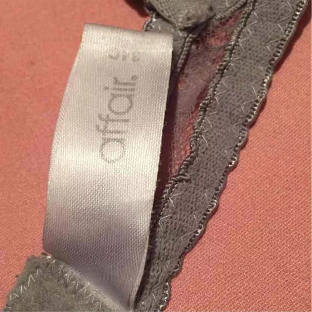 Grey bra - Picture 3 of 3
