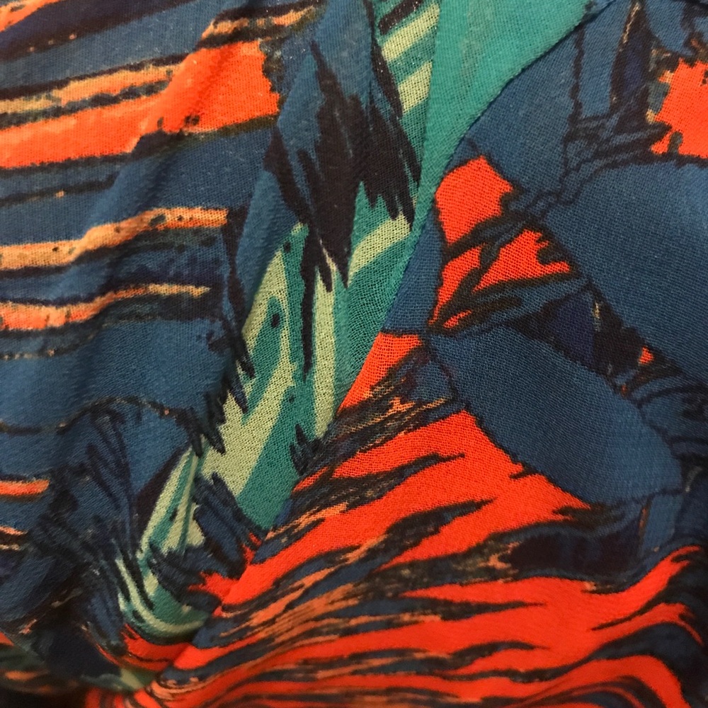 Style & Co Tropical Print Blouse - Picture 3 of 3