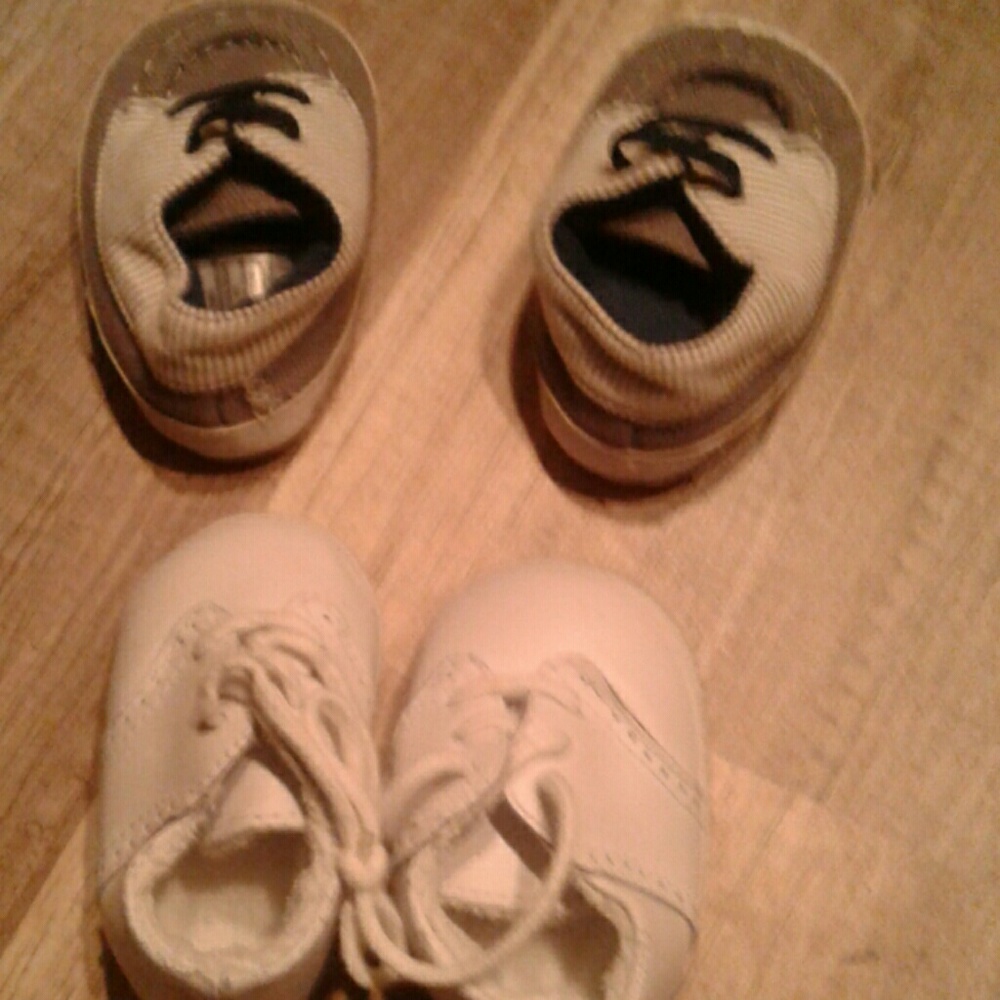 Crib shoes