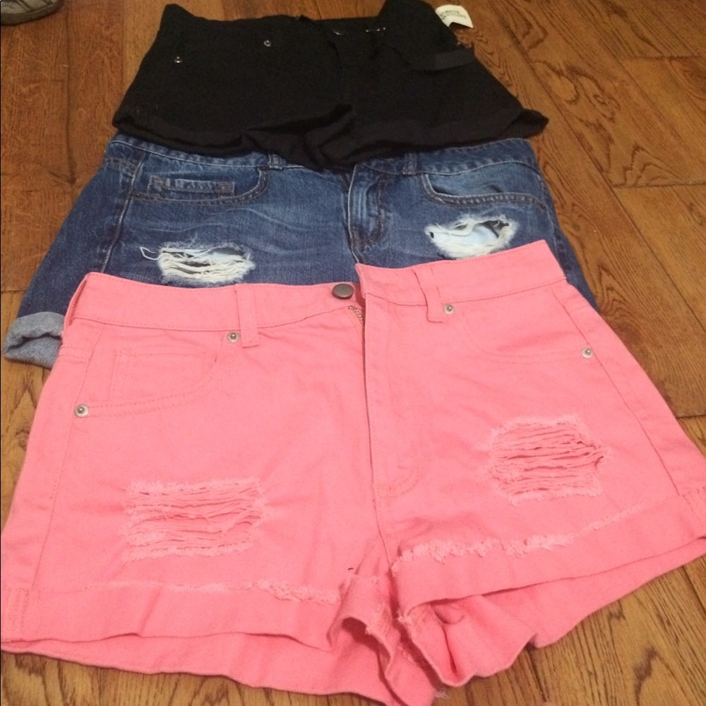 3 Forever 21 Shorts🆕