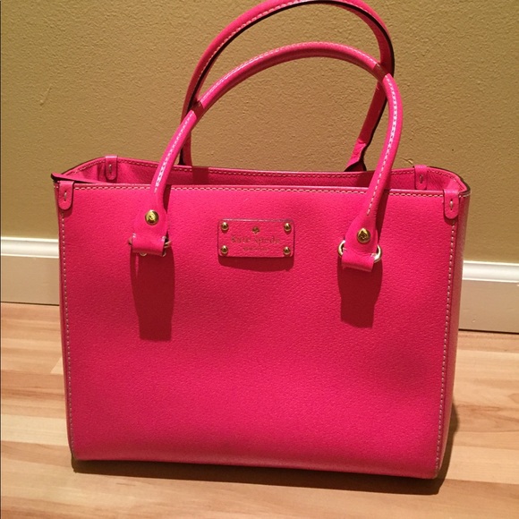 kate spade Handbags - Kate Spade hot pink purse!!❤️❤️❤️