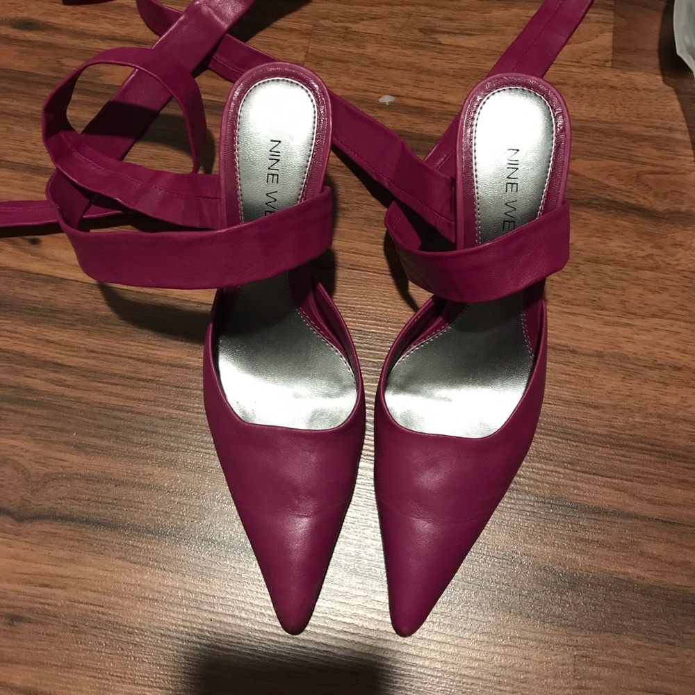Leather magenta heels