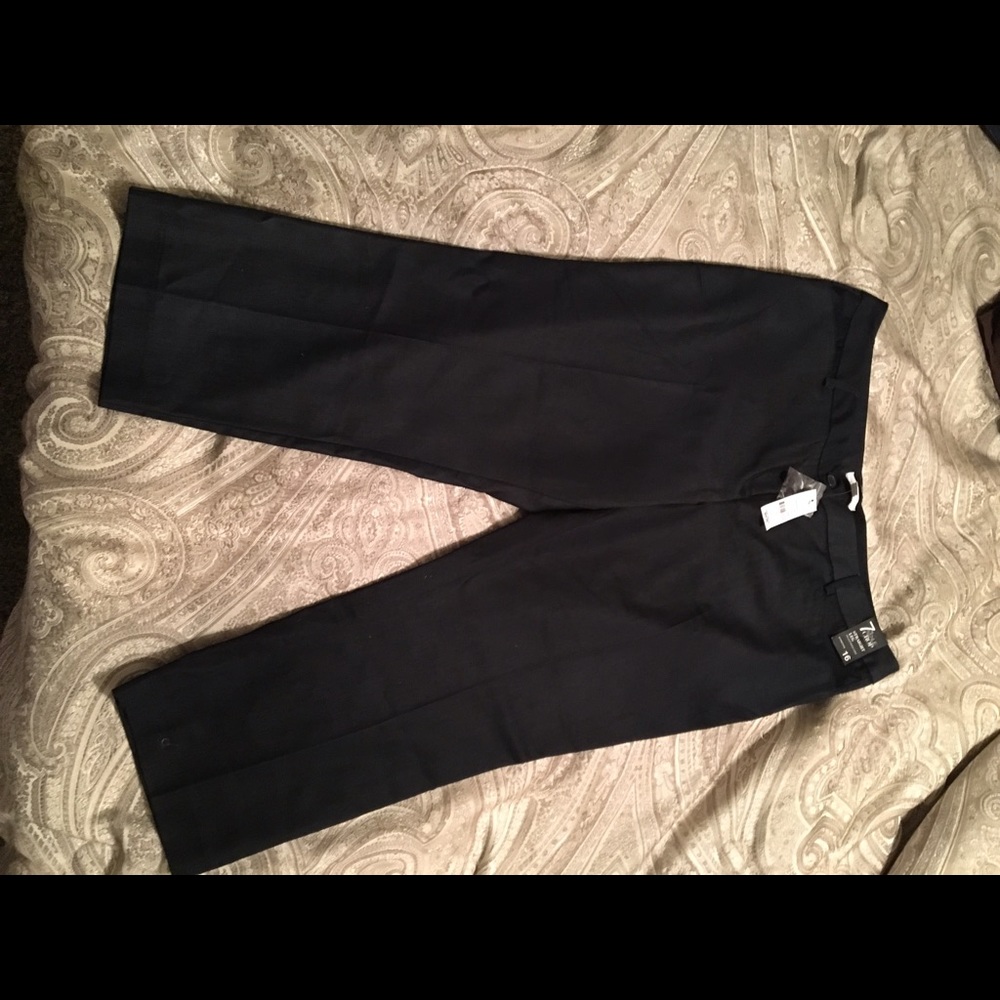 NY & C Crop Pants