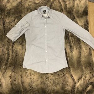 H&M slim fit medium button down