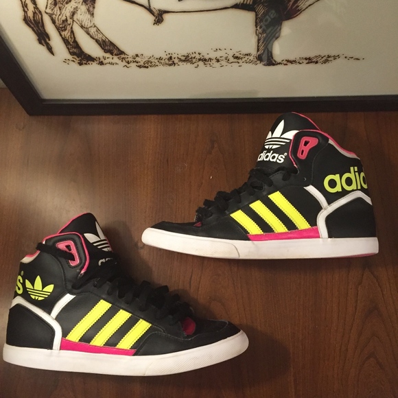 adidas Shoes - Women's Adidas Extaball Sneaker - 9 1/2