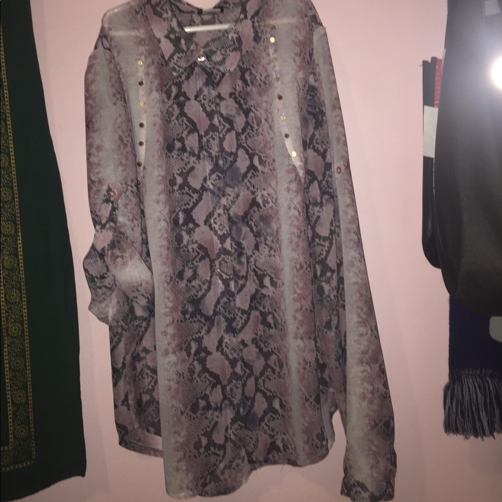 Women's blouse