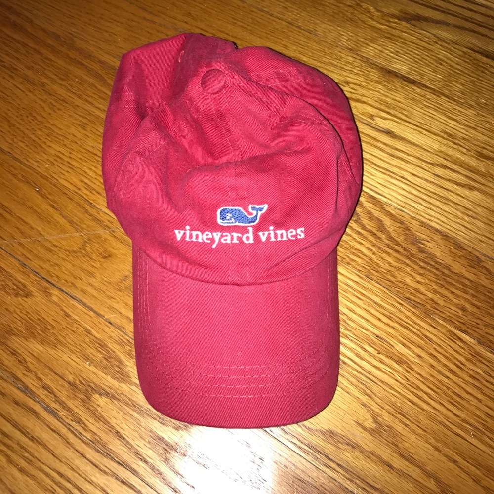 Red Vineyard Vines Hat
