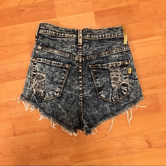 high waisted shorts NWOT - Picture 3 of 4