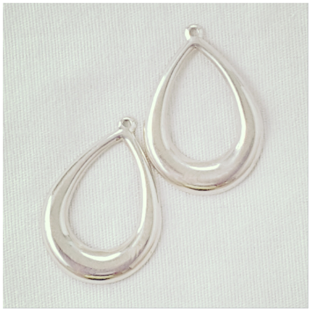 **SOLD** in a Bundle in @iqclothessavvy2 closet - Picture 2 of 5