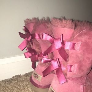 pink bailey bow short ugg boots