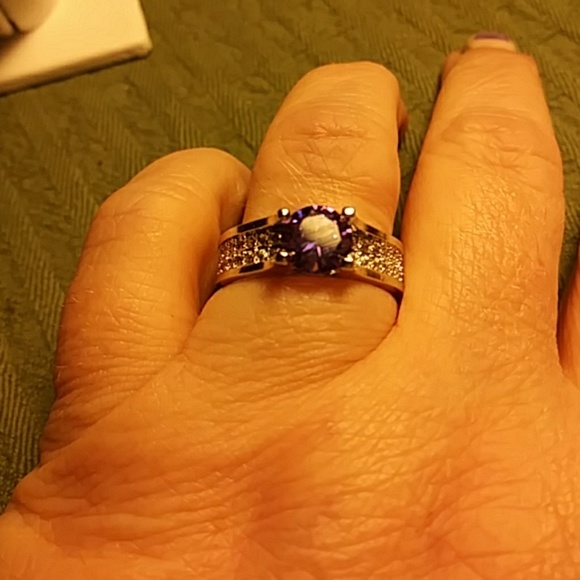SOLD Lab created purple amethyst engagement ring - Picture 4 of 4