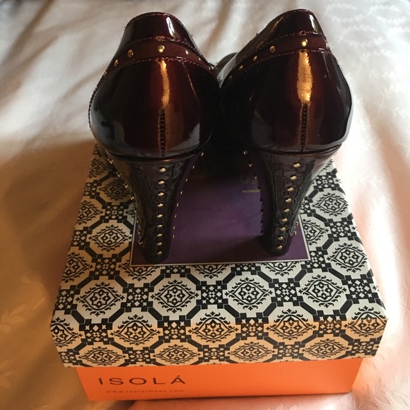 Isola Ravello Crimson Patent Leather Pump Size 7 - Picture 7 of 11