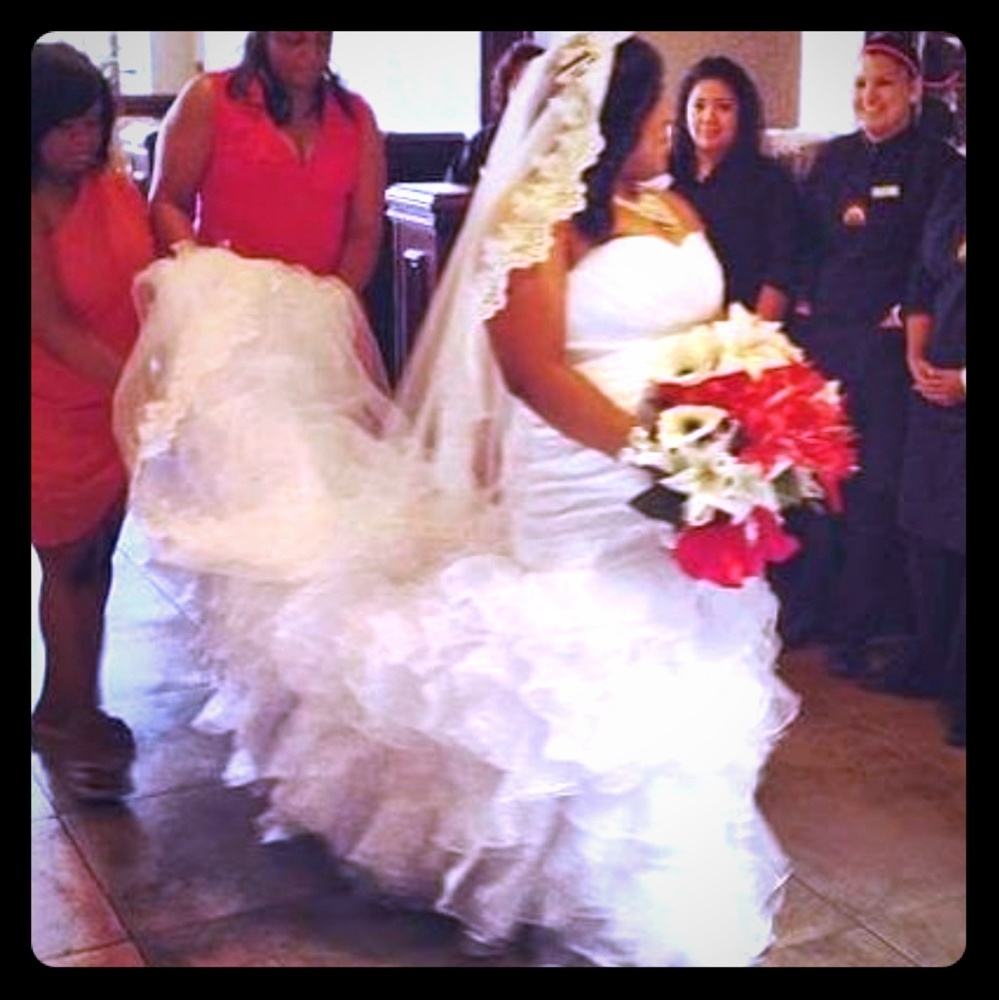 Plus size mermaid style wedding dress