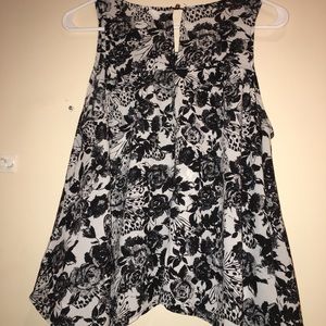 Black and white floral print blouse