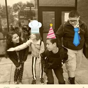 Meet your Posher, Adolfo