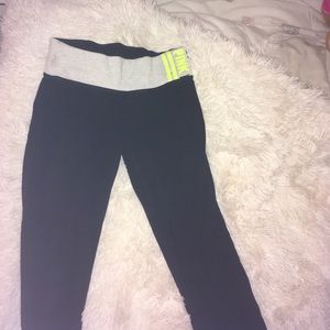VICTORIA SECRETS PINK YOGA PANTS