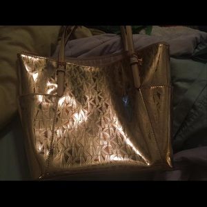 Michael Kors rose gold purse