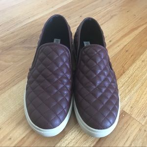 Steve Madden slip ons