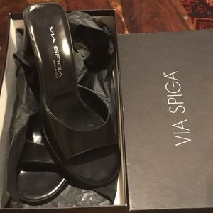 Via Spiga Gorgeous Sexy Black Leather Heals