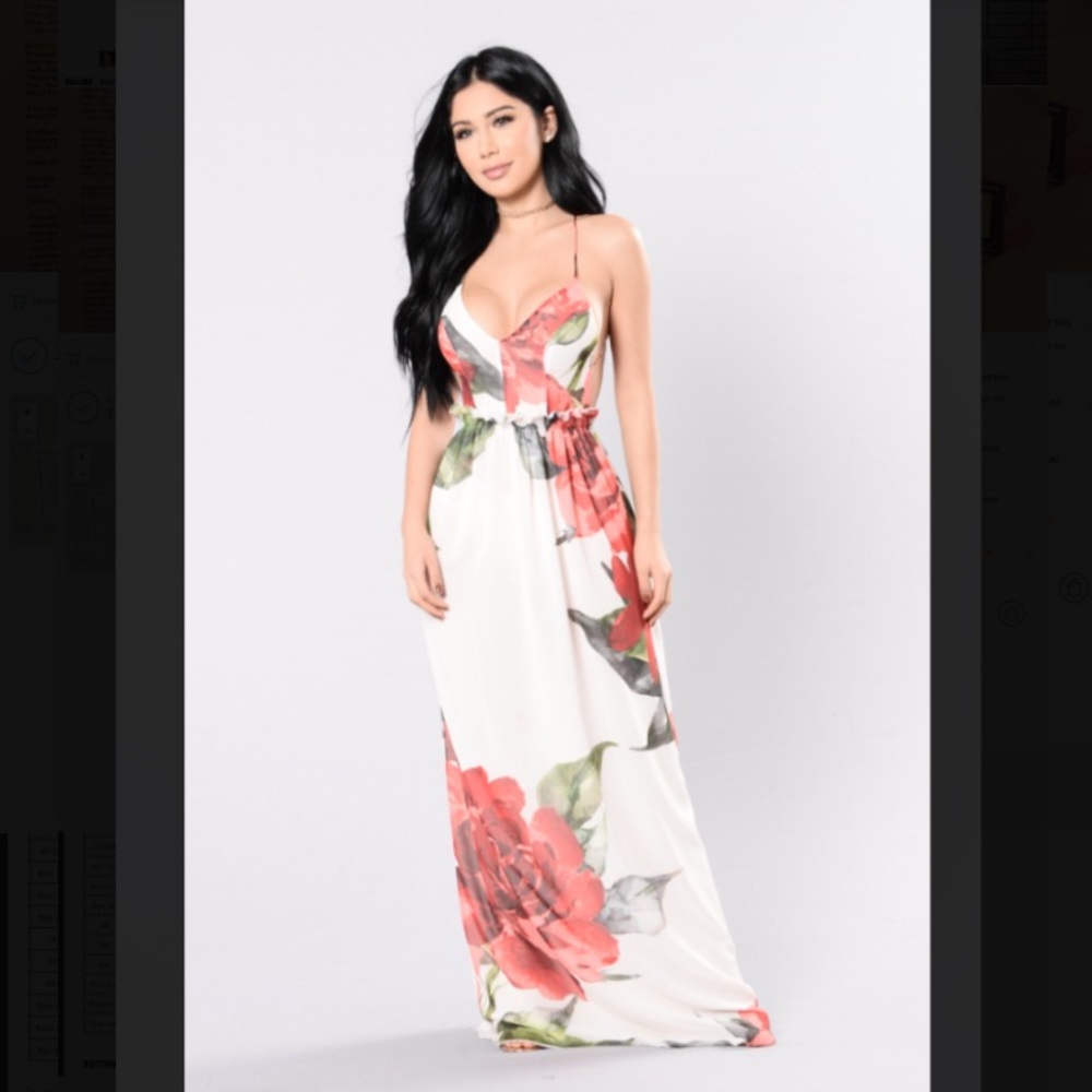 BRAND NEW FASHION NOVA DRESS