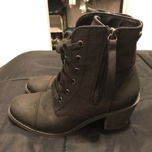 ROXY boots