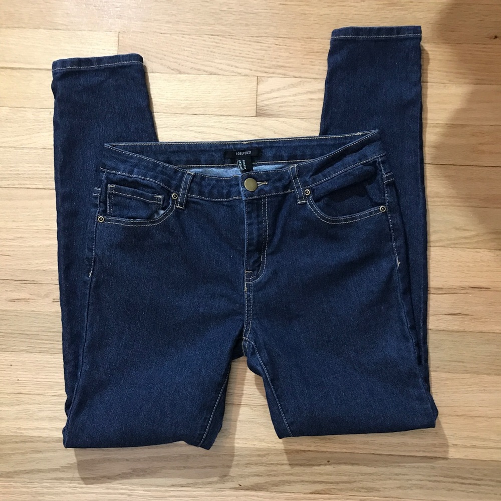 Forever 21 Dark Wash Women's Skinny Jeans