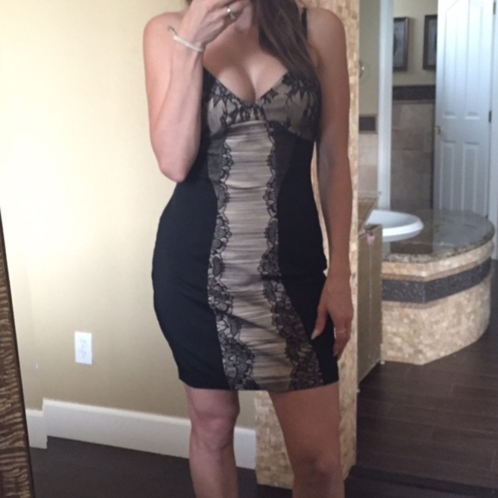 BEBE DRESS