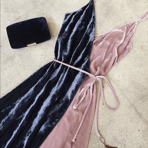 Reformation Dresses & Skirts - Reformation Lana Dress