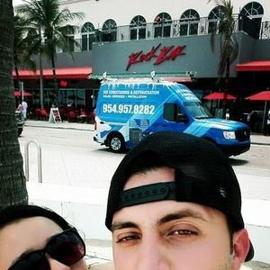 Meet your Posher, Cristian camilo